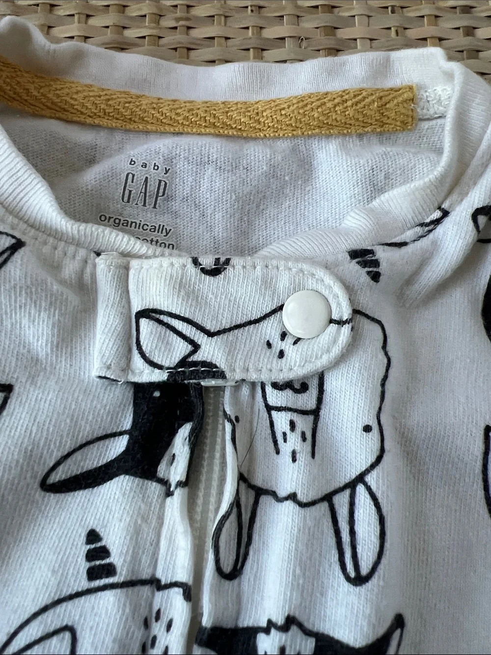 Baby Gap Organic Cotton Footed Onesie Unisex Baby Sleeper farm animal faces 6-9M